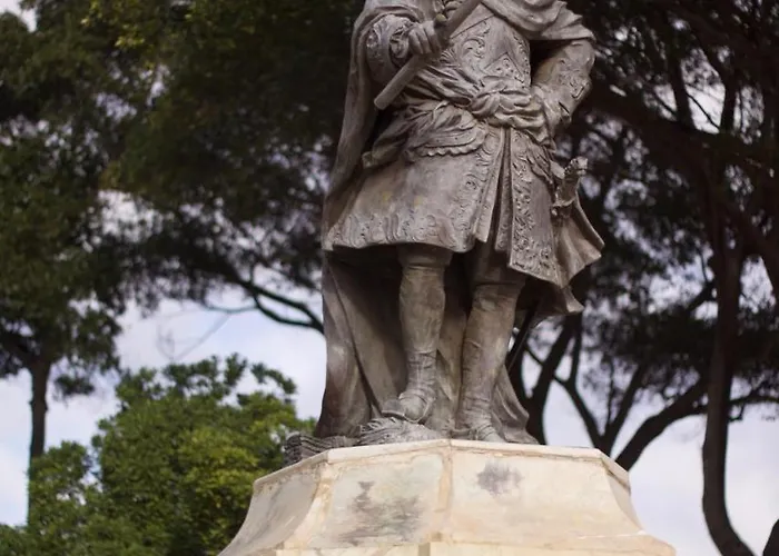 Door Eight * Floriana