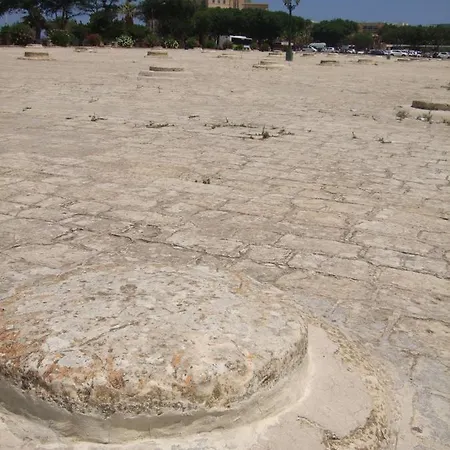 Apartment Door Eight Floriana